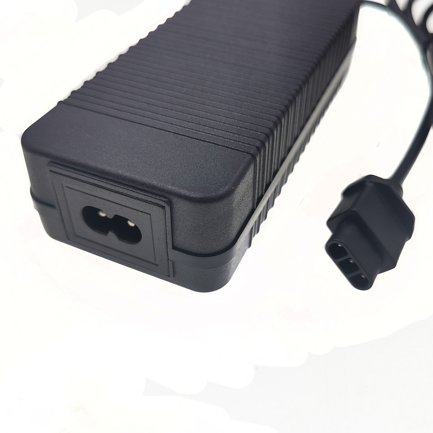 53.5V 2A Battery Charger for N - огляд і ціна Electric Scooter Charger